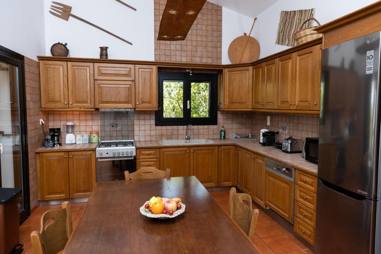 Kouvelia Country Home Luxury Villa Rental Nerotriviá Buitenkant foto