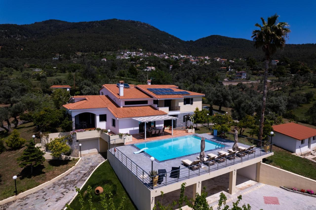 Kouvelia Country Home Luxury Villa Rental Nerotriviá Buitenkant foto