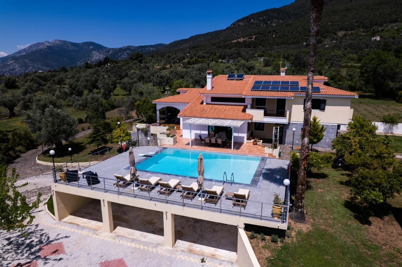Kouvelia Country Home Luxury Villa Rental Nerotriviá Buitenkant foto